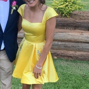 Sherri Hill homecoming dress